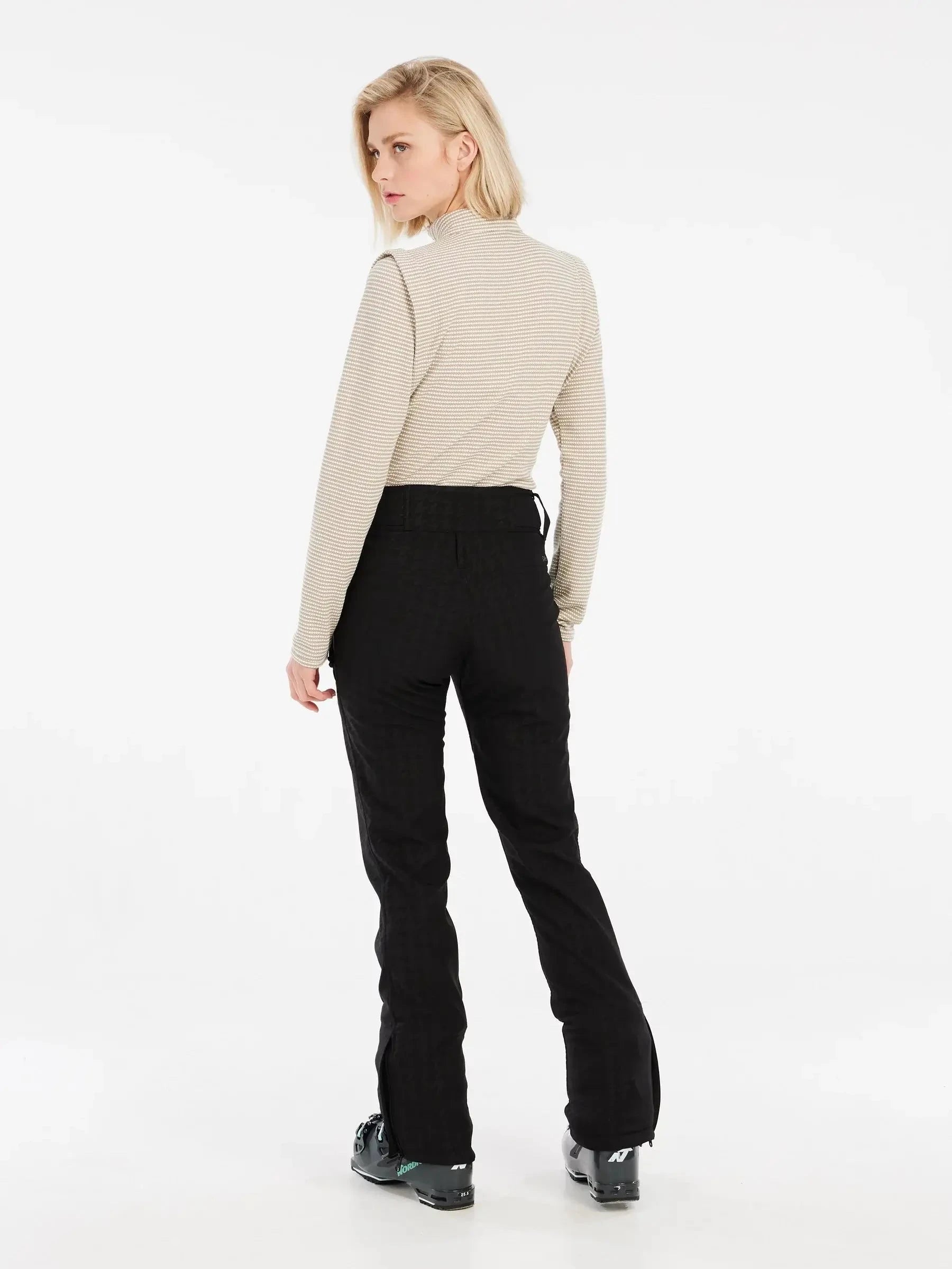 Image of PROTEST Protest Ivory 1/4 Zip Active Top  Snowfit