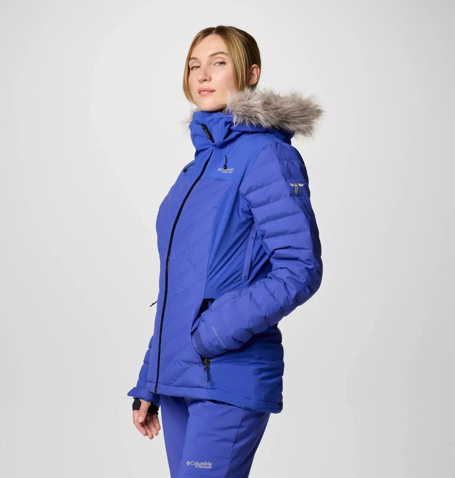 Collection of COLUMBIA Columbia Bird Mountain Insulated Jacket  Snowfit in a gallery layout