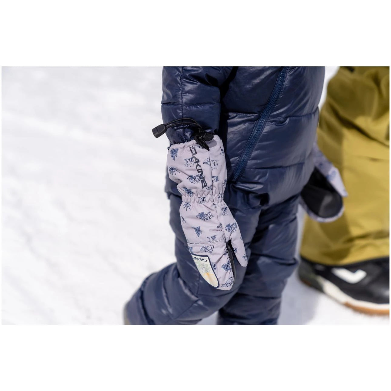 Dakine Scrambler Mitt Kids Ski Mitten - Forest Friends & Nature Vibes DAKINE