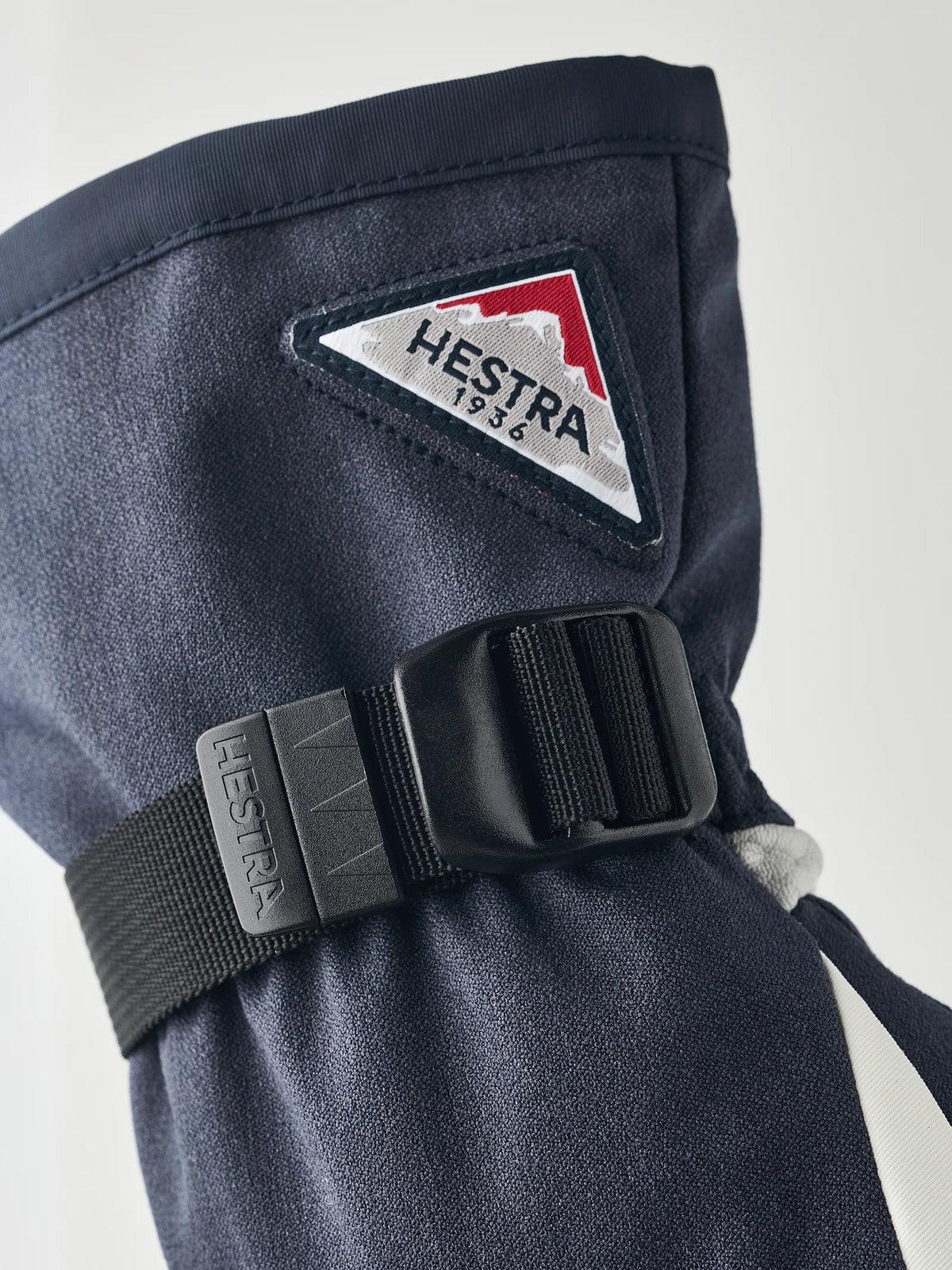 HESTRA Hestra Womens Powder Gauntlet 3 Finger Glove  Snowfit